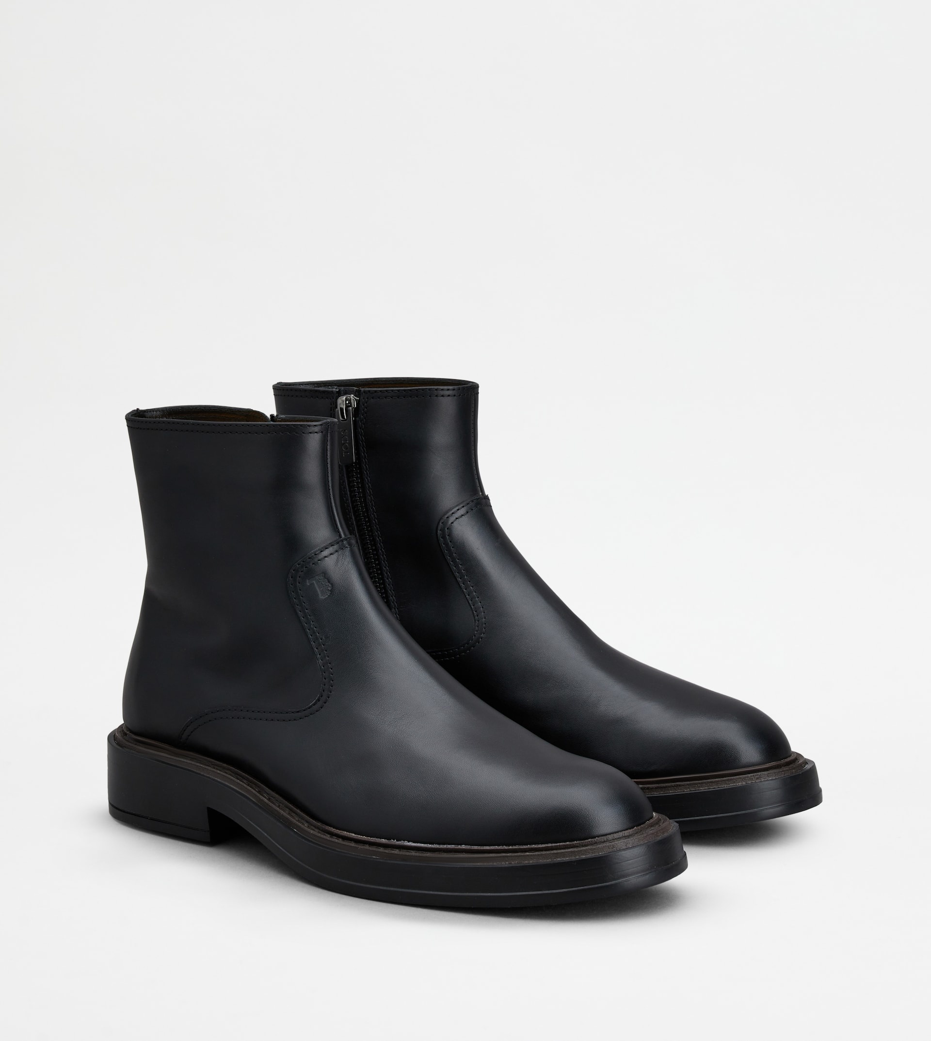 ANKLE BOOTS IN LEATHER - BLACK - 4