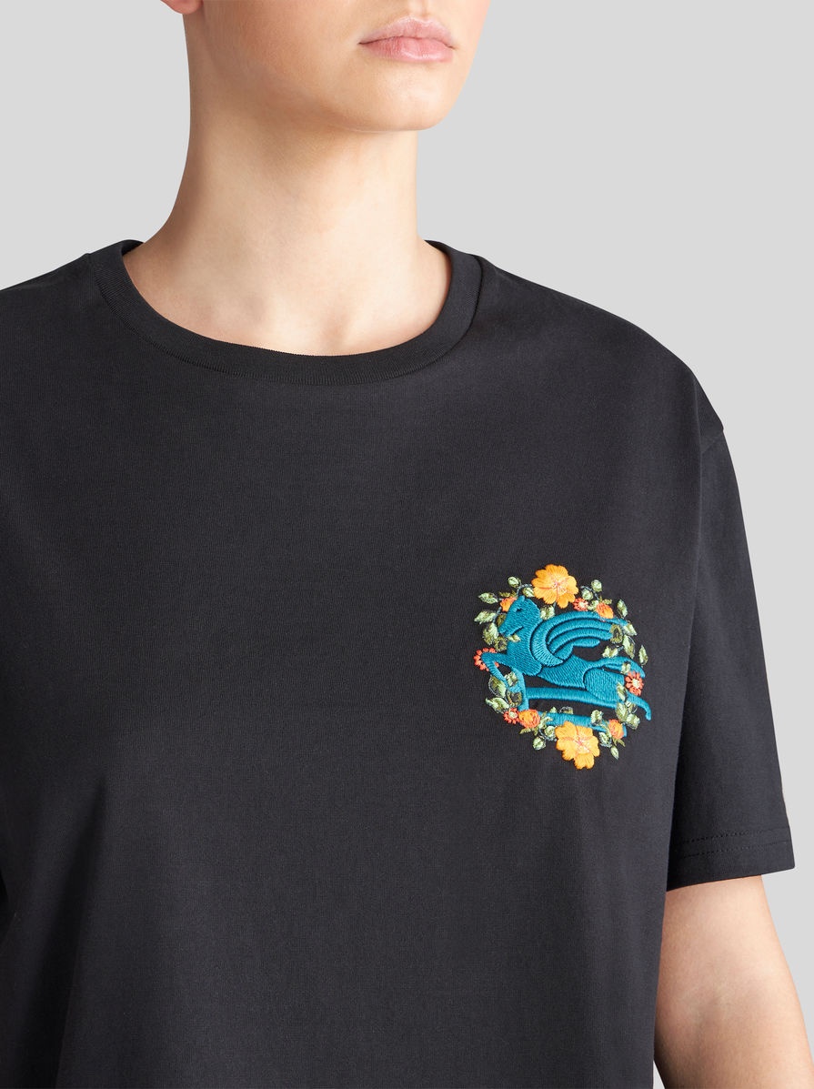 T-SHIRT WITH EMBROIDERY - 3