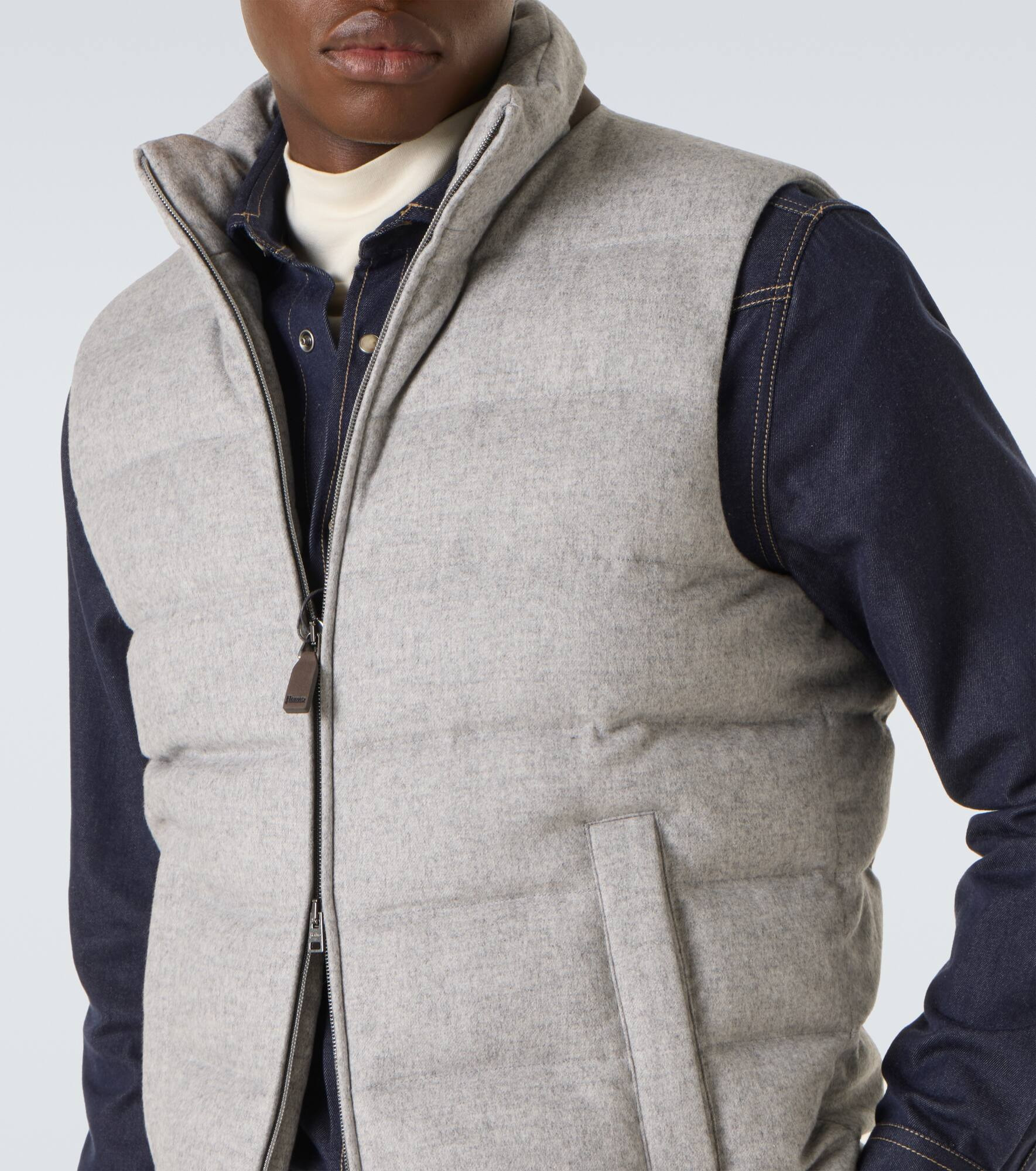 Down-paneled silk and cashmere vest - 5