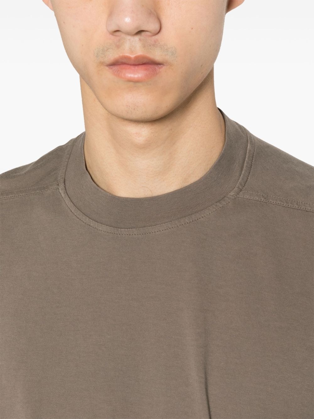 tape-detail orgnaic cotton T-shirt - 5
