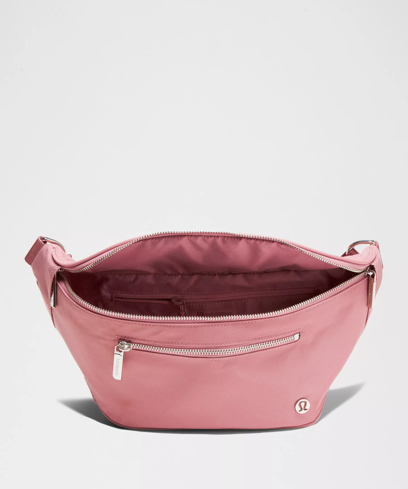 City Essentials Belt Bag 3L 4