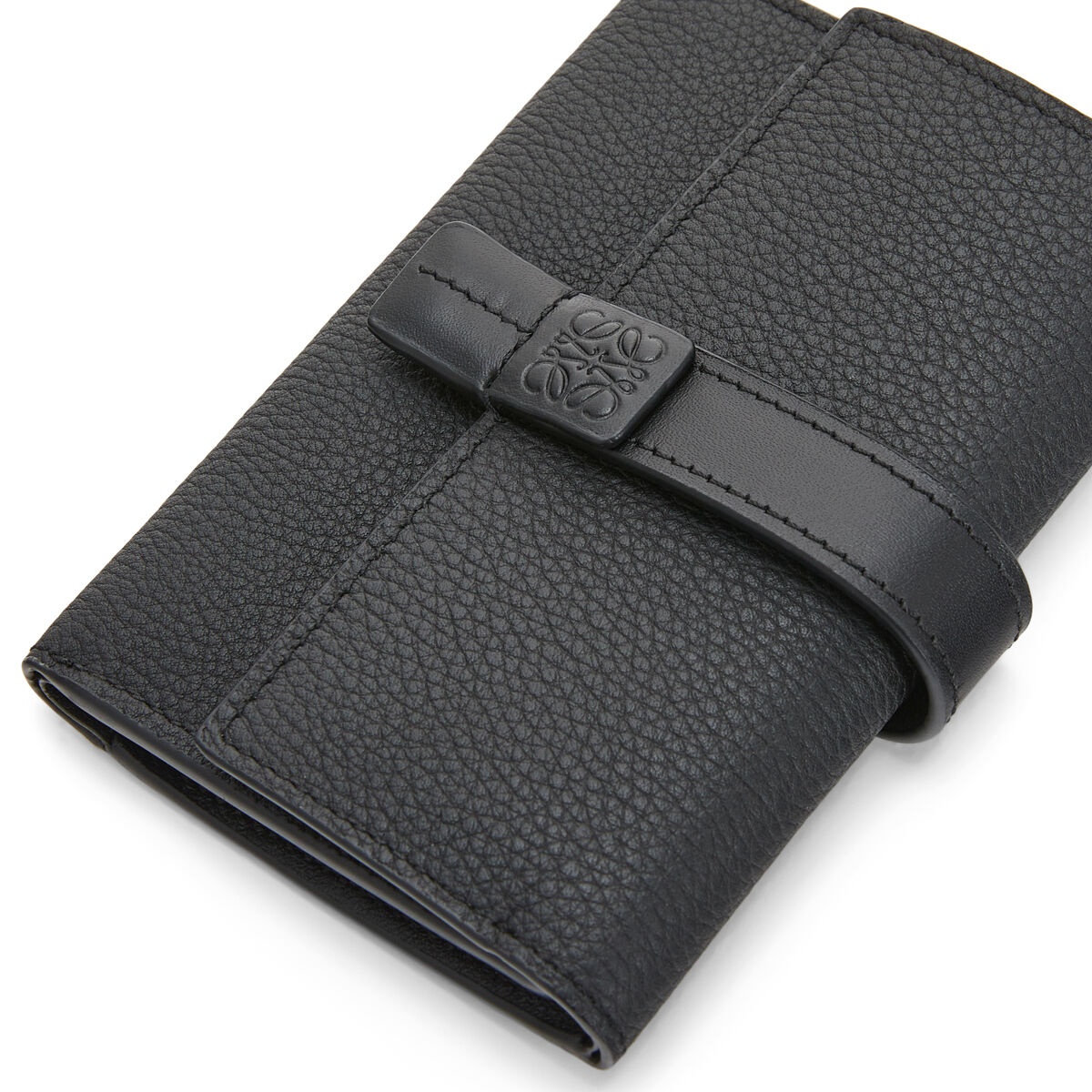 Small vertical wallet in soft grained calfskin - 5