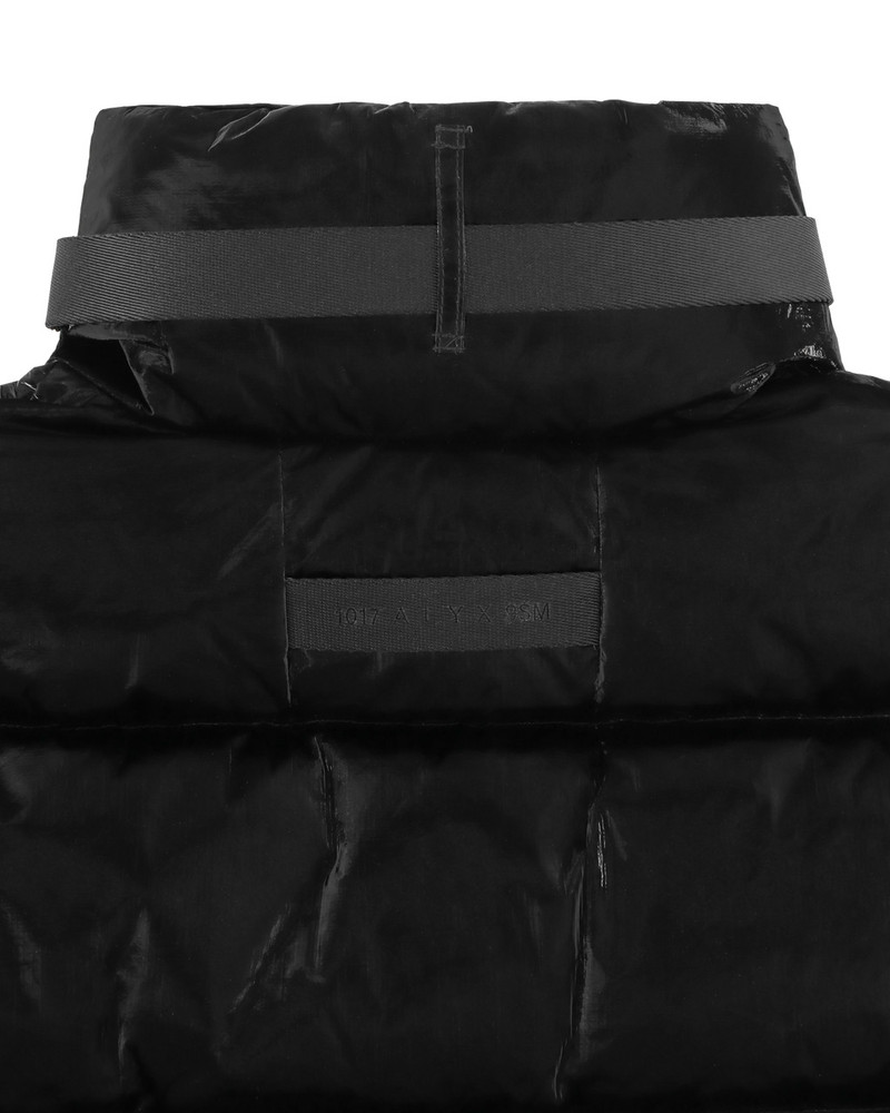 PUFFER COAT W SILVER BUCKLE 12