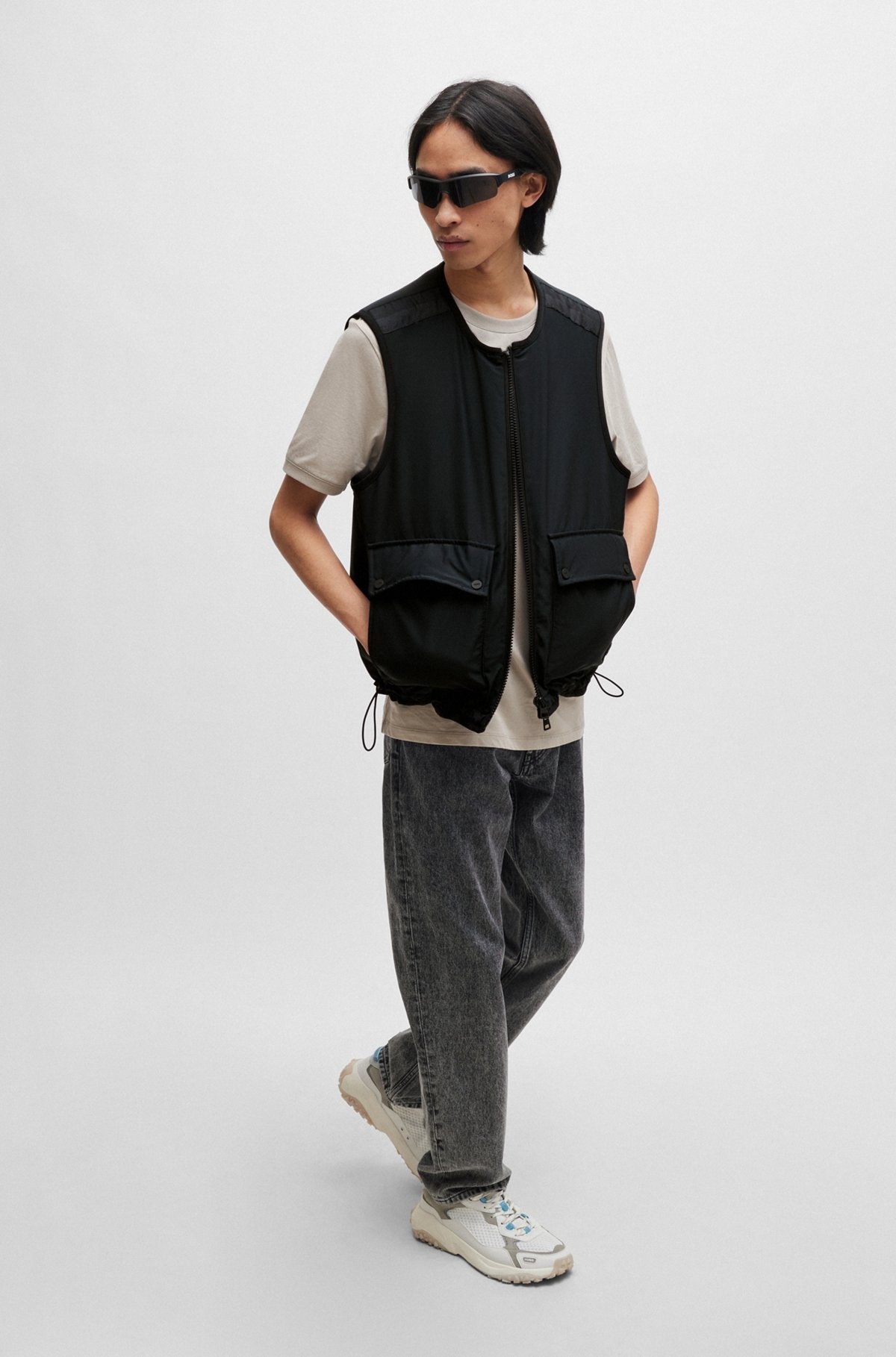 WATER-REPELLENT ZIP-UP GILET WITH STACKED-LOGO BADGE - 3