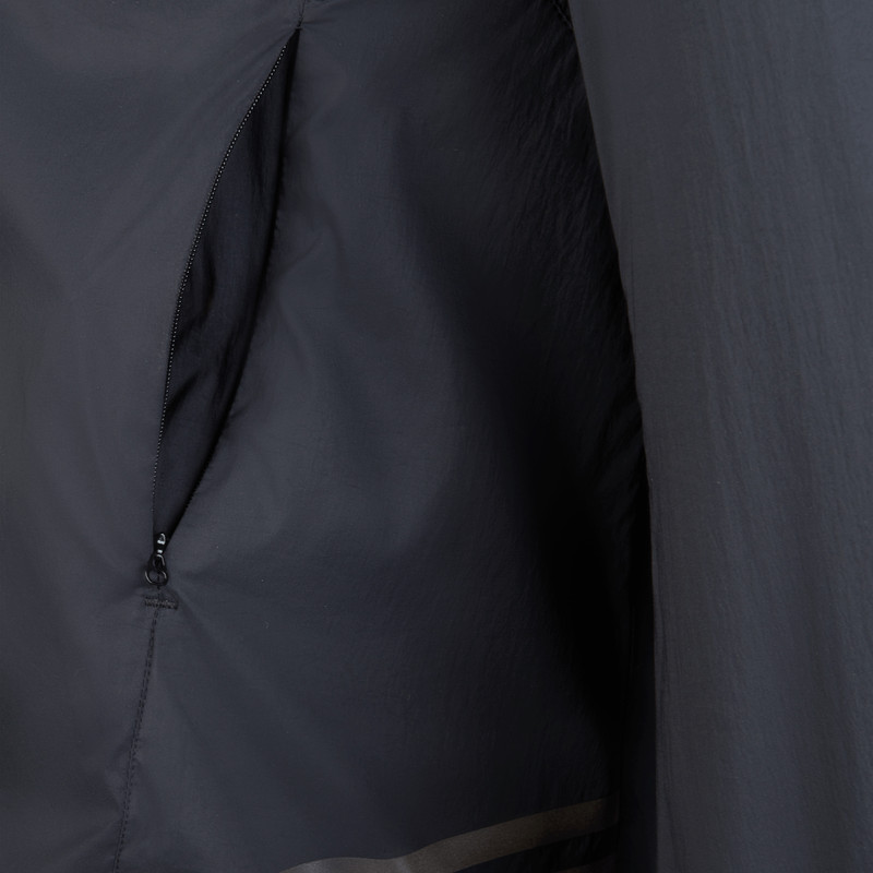 Kársnes Windbreaker jacket 5