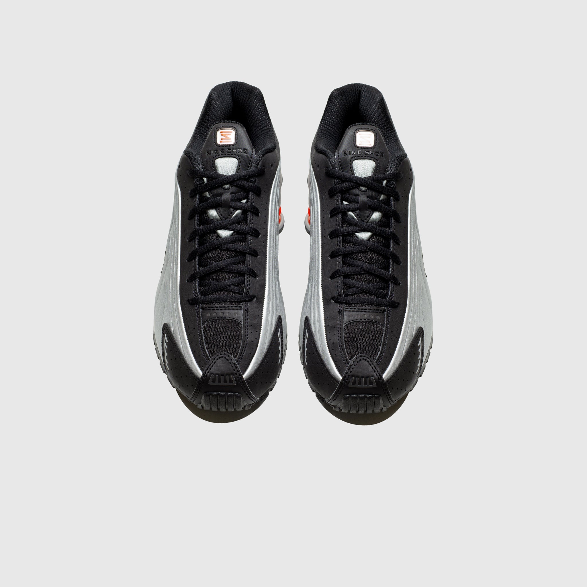 Nike SHOX R4 