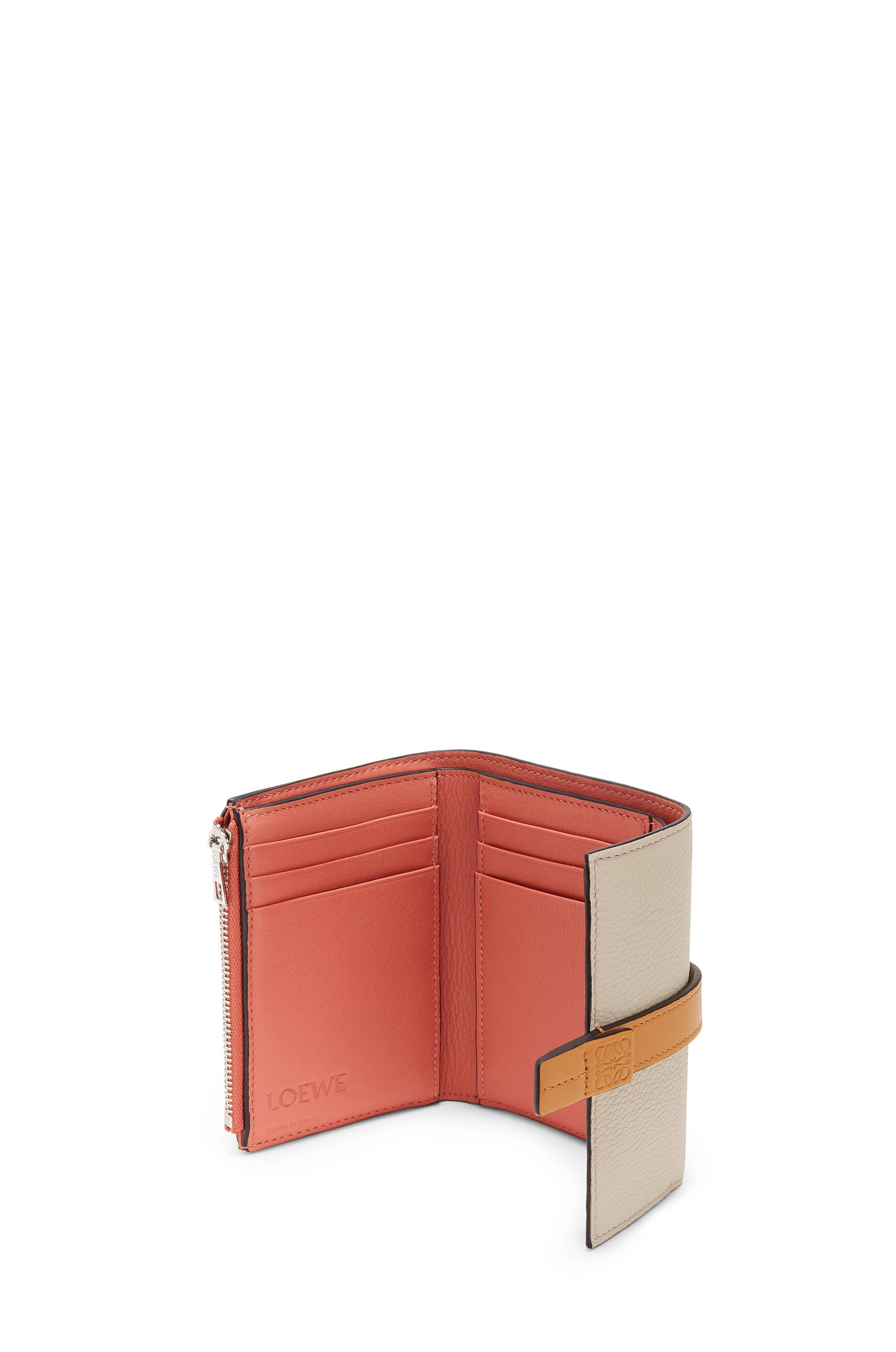 Small vertical wallet in soft grained calfskin - 3