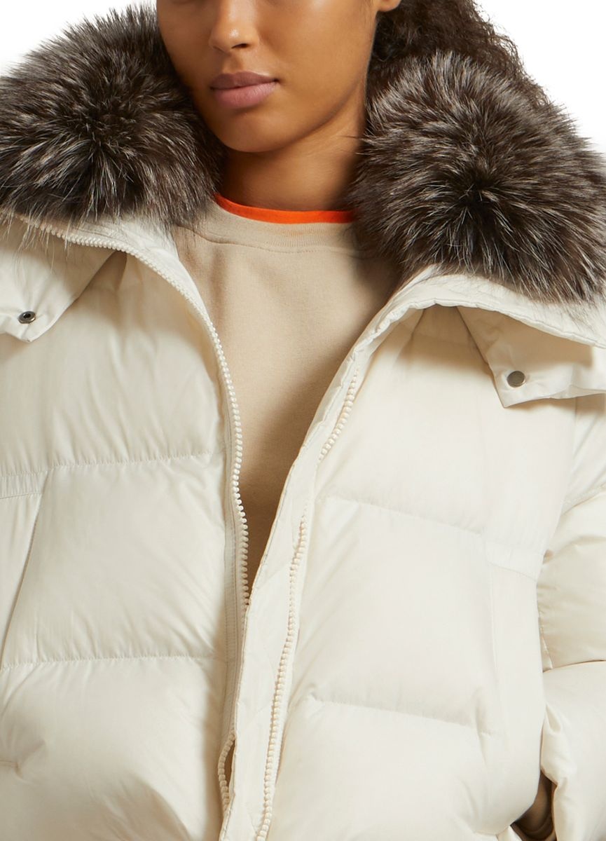 Short A-line puffer jacket made from a water-resistant performance fabric with a fox fur collar - 5