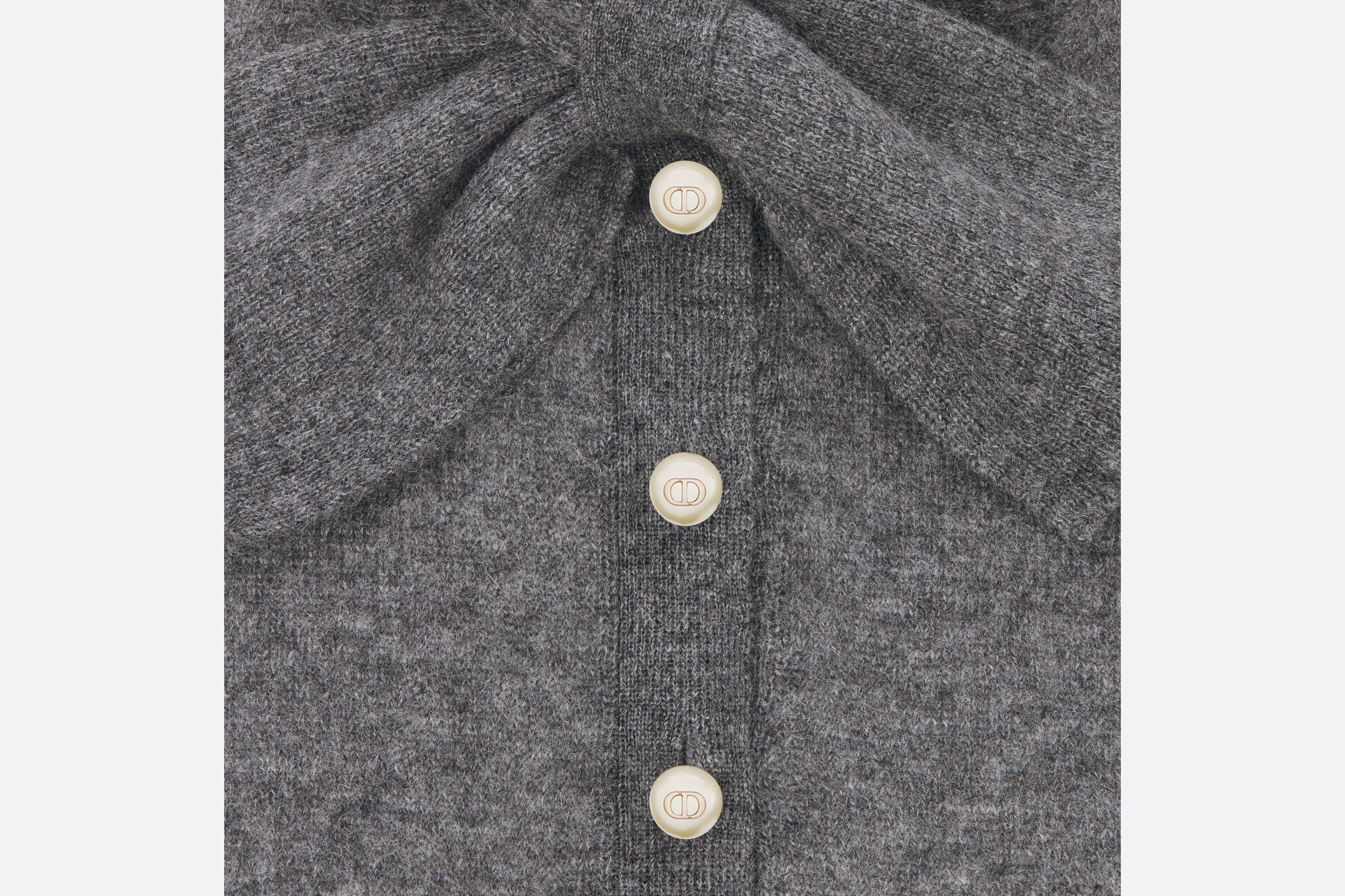 Tied Collar Sweater - 3