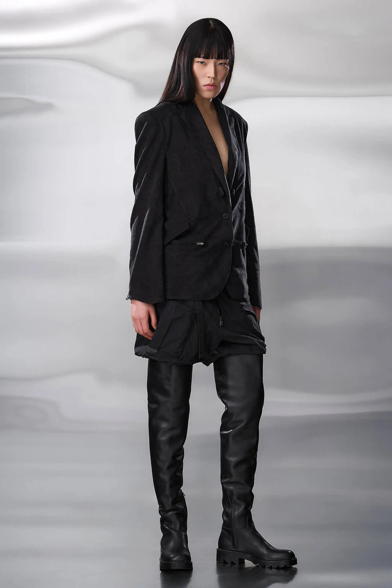 J130-TO Scrim Laced Ultra-Microfiber Blazer 46