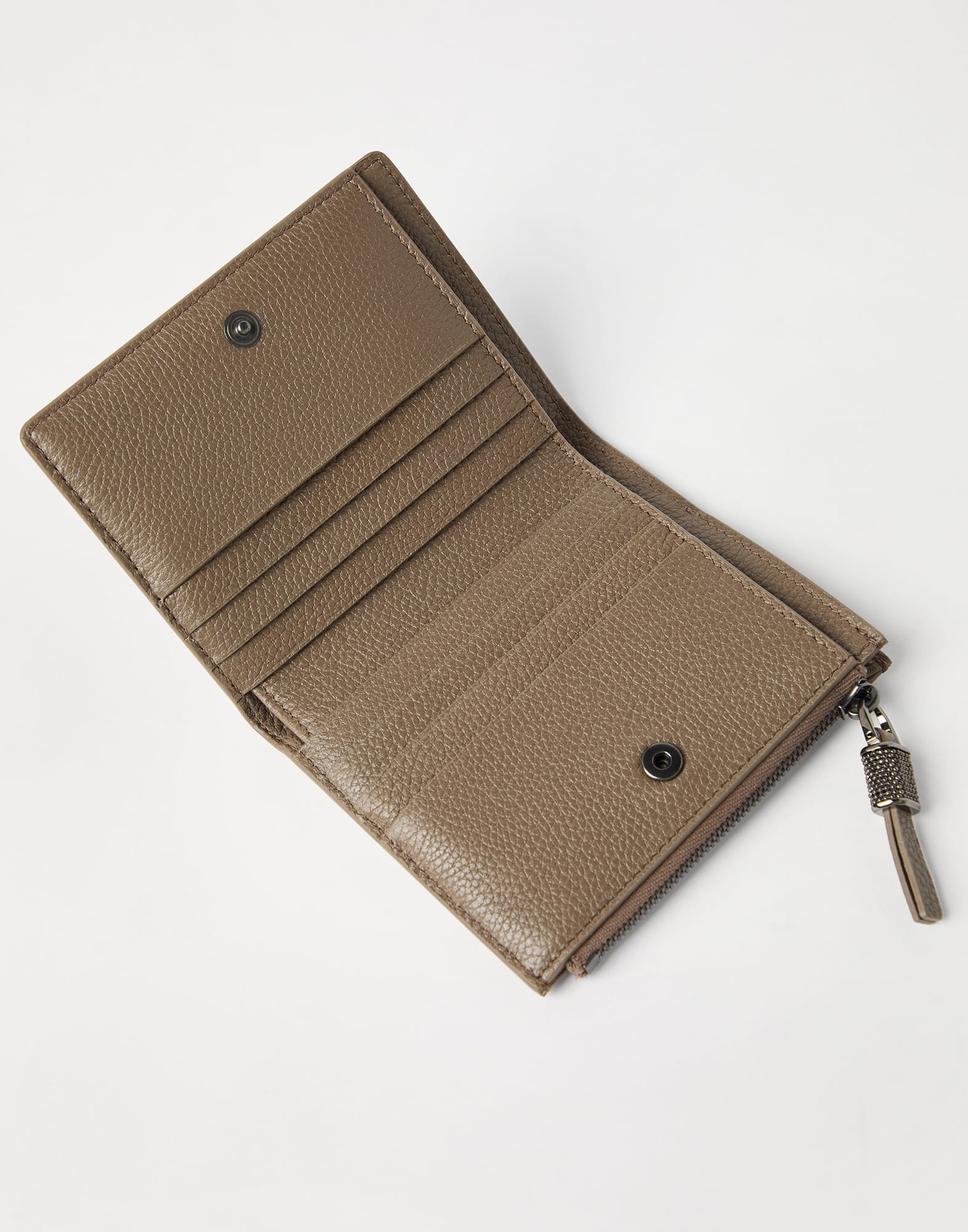 Grained leather compact wallet with shiny zipper pull - 5