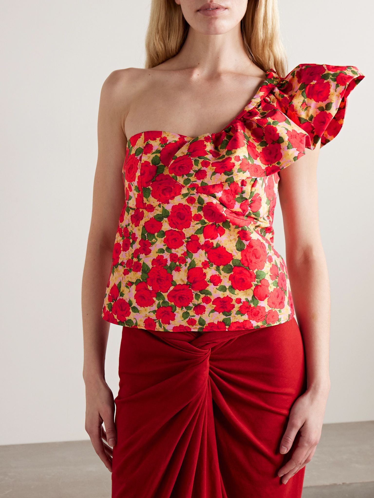 Yazmeen one-shoulder ruffled floral-print taffeta top Red - 3
