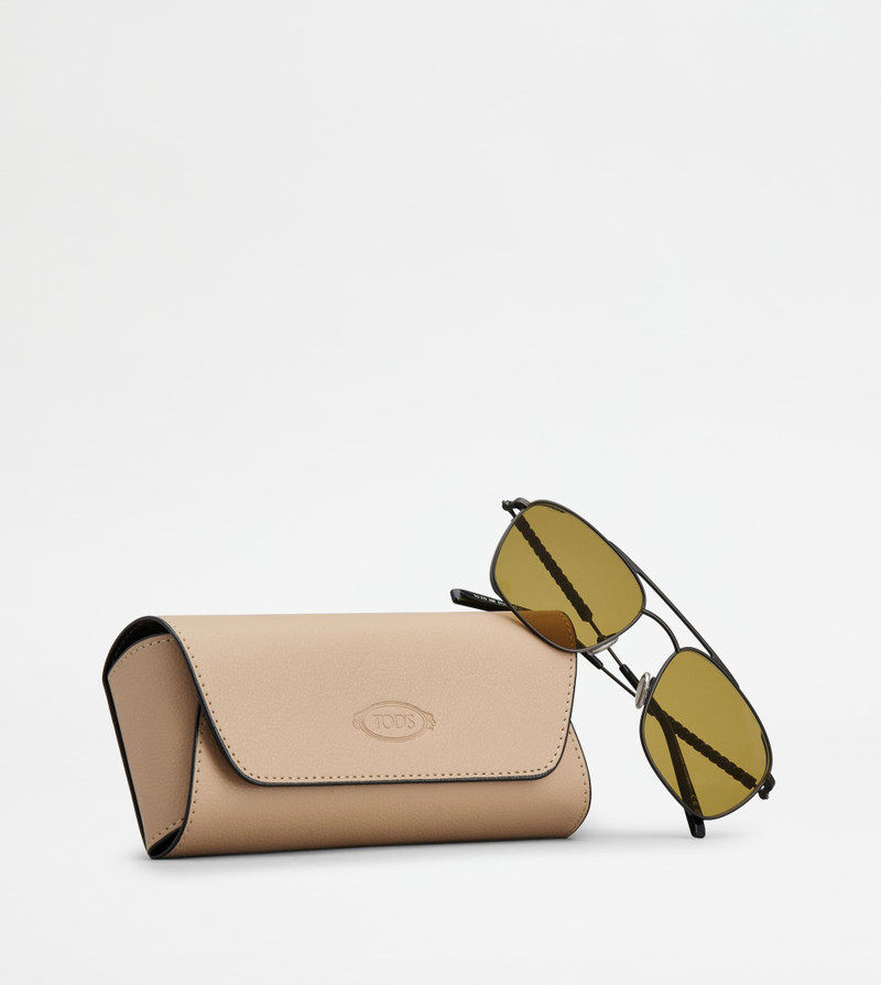 SUNGLASSES 와 TEMPLES 에 LEATHER - GREY 5