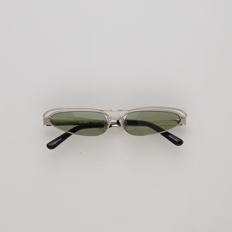 Norma Cat Eye Sunglasses in Silver 1