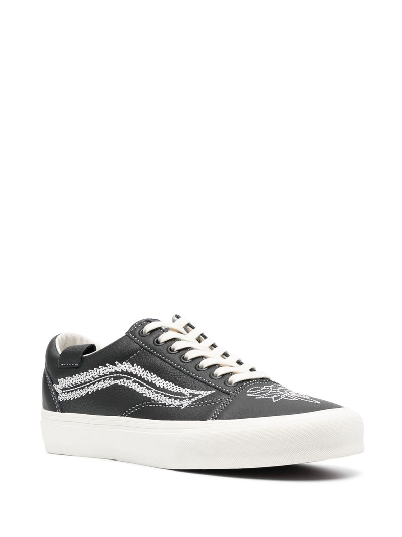 Vans embroidered-detail low-top sneakers outlook