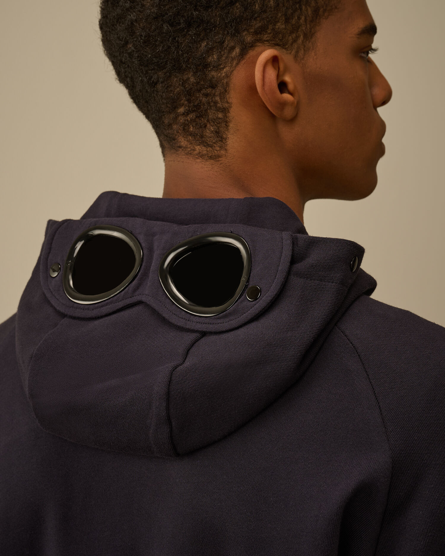 Diagonal Raised Fleece Goggle Sweatshirt - 5