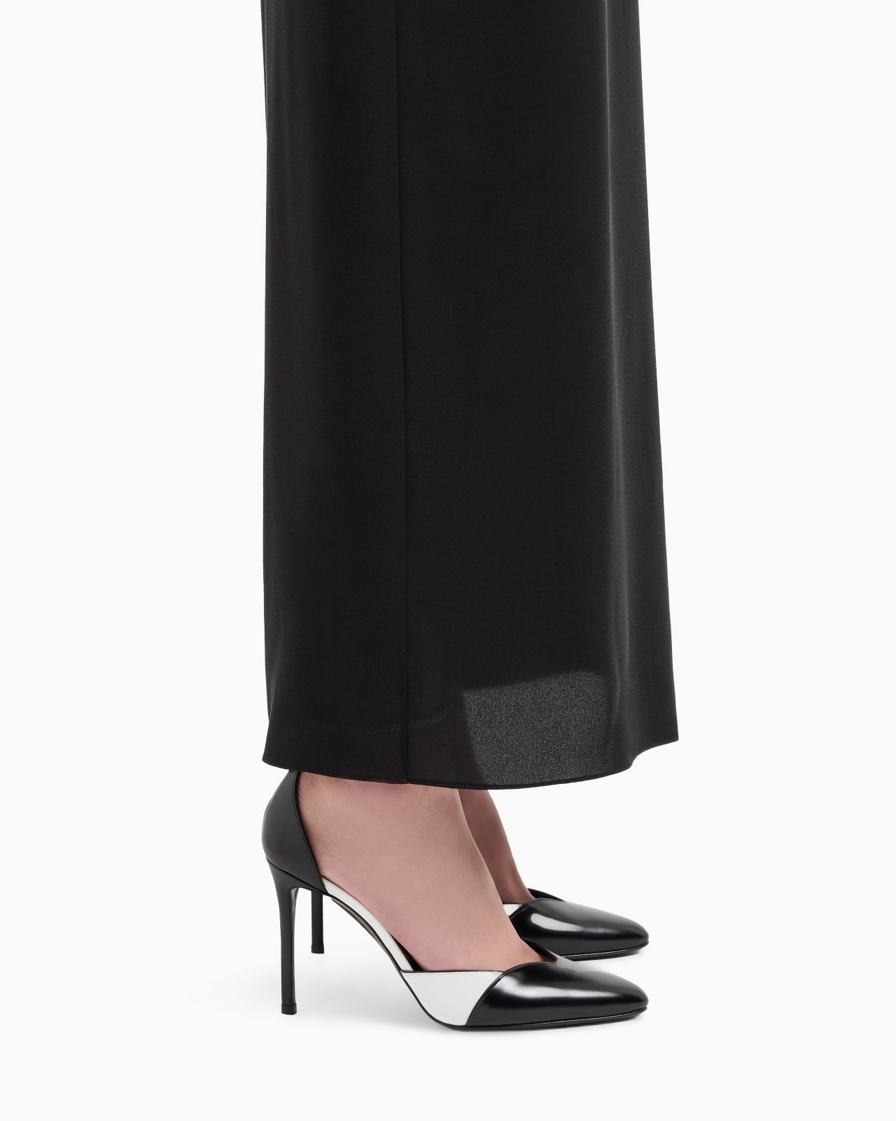 TWO-TONE BRUSHED LEATHER COURT SHOES WITH A STRAP - 7