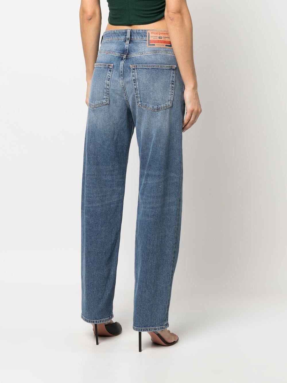 logo-plaque straight-leg jeans - 3