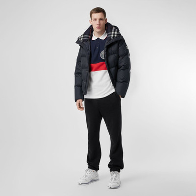 Burberry Detachable Sleeve Hooded Puffer Jacket outlook