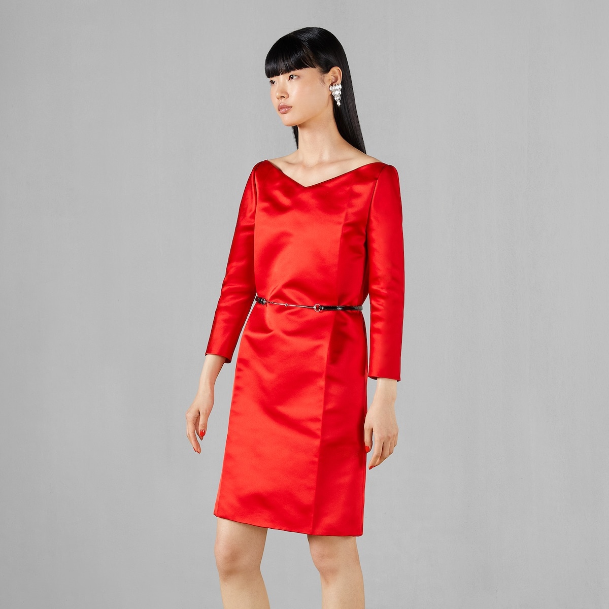 Satin dress with Horsebit belt - 5