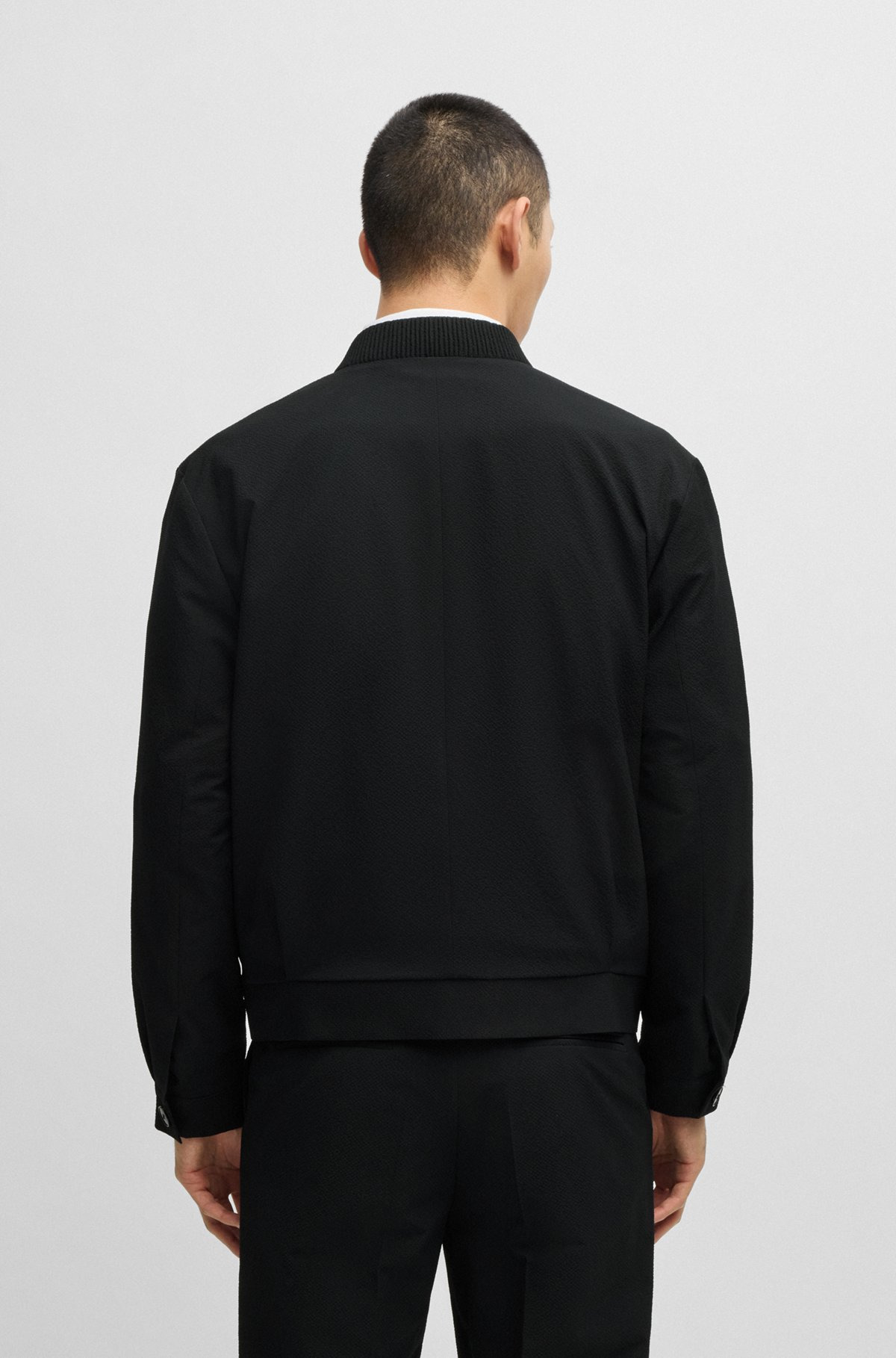 MODERN-FIT BLAZER IN WRINKLE-RESISTANT SEERSUCKER - 4