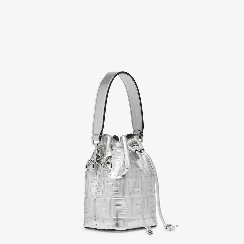 FENDI Mon Tresor outlook