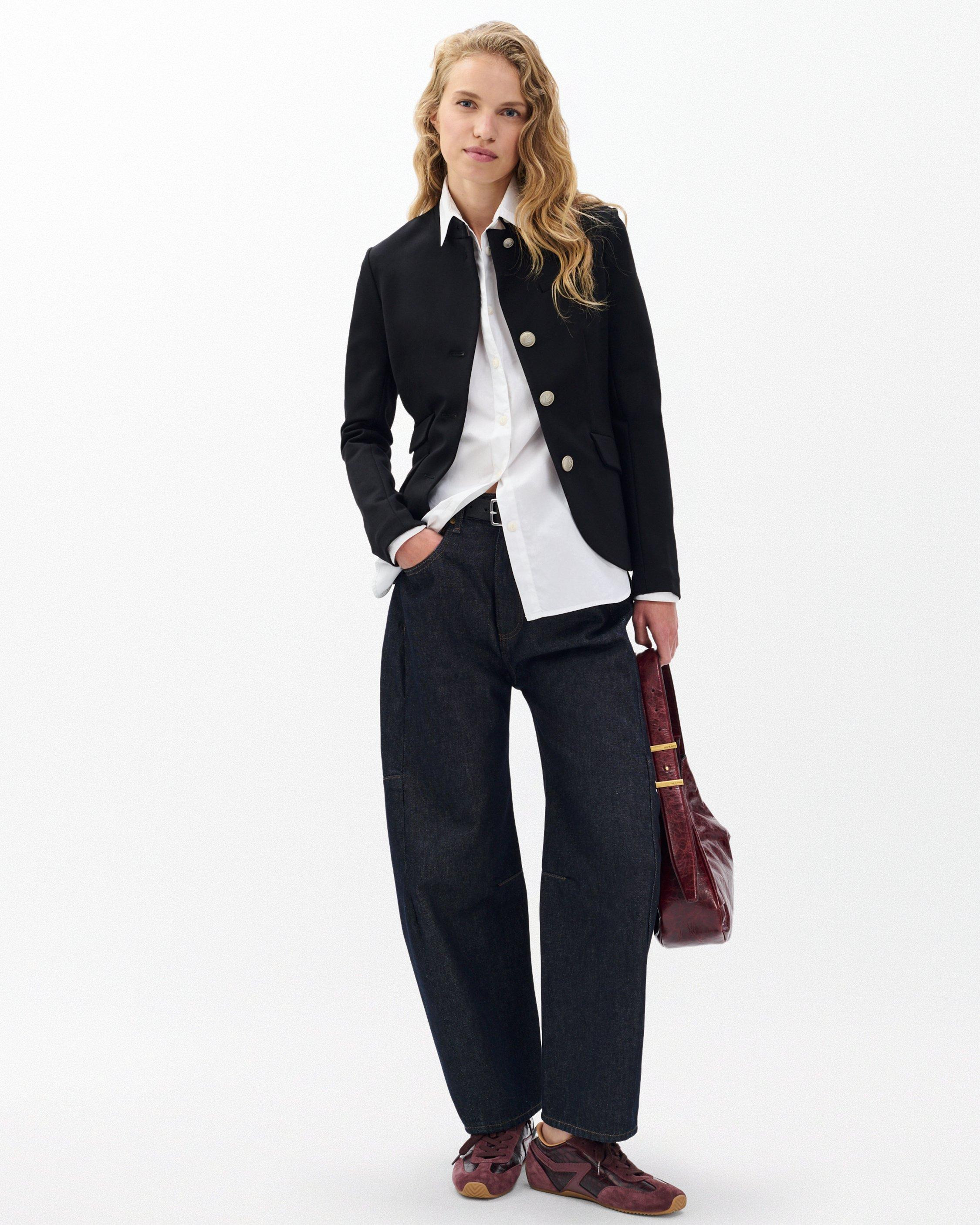 Slade Ponte Blazer
Slim Fit Blazer - 3