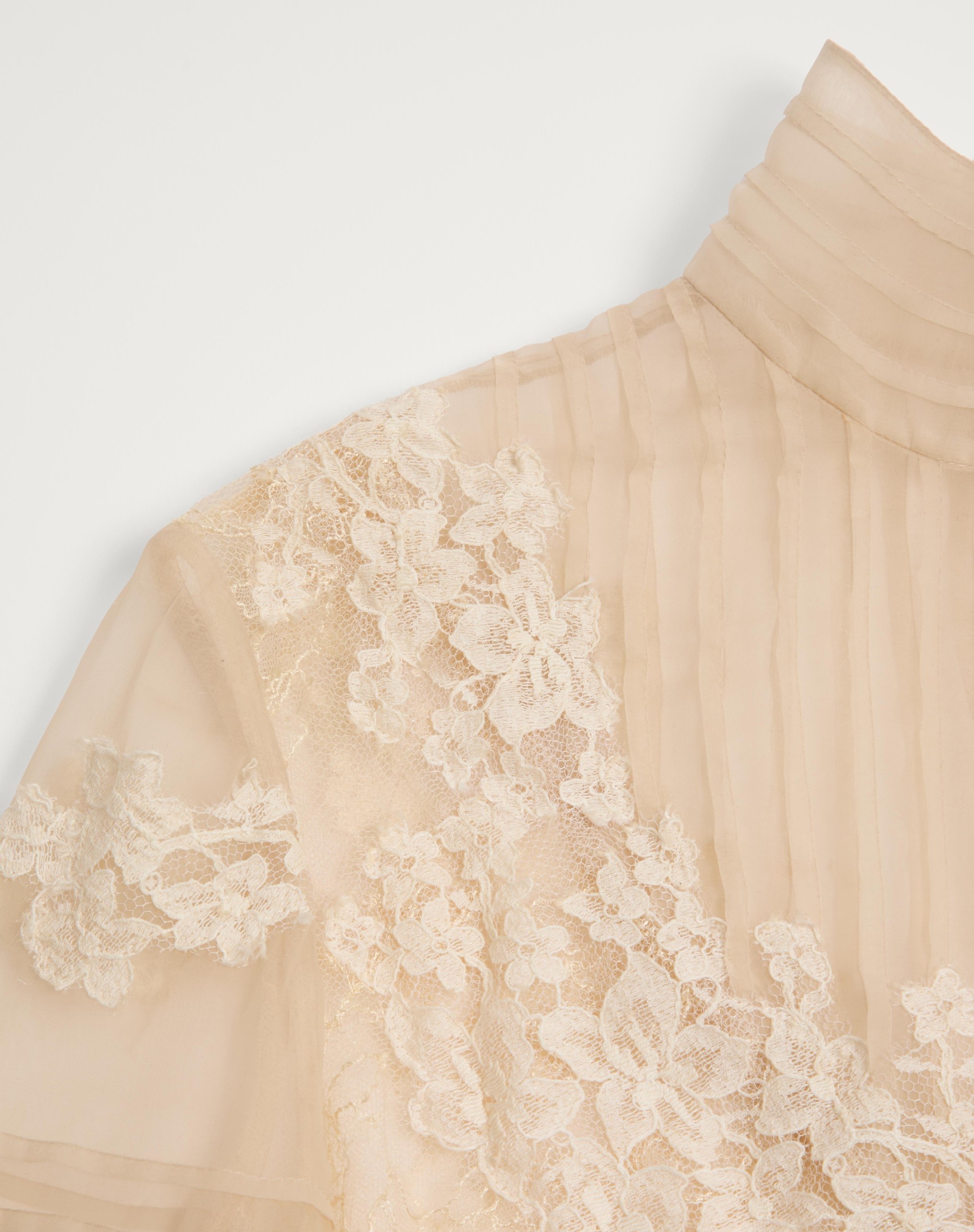 TOP IN DENTELLE WITH ROSES PATTERN - 9