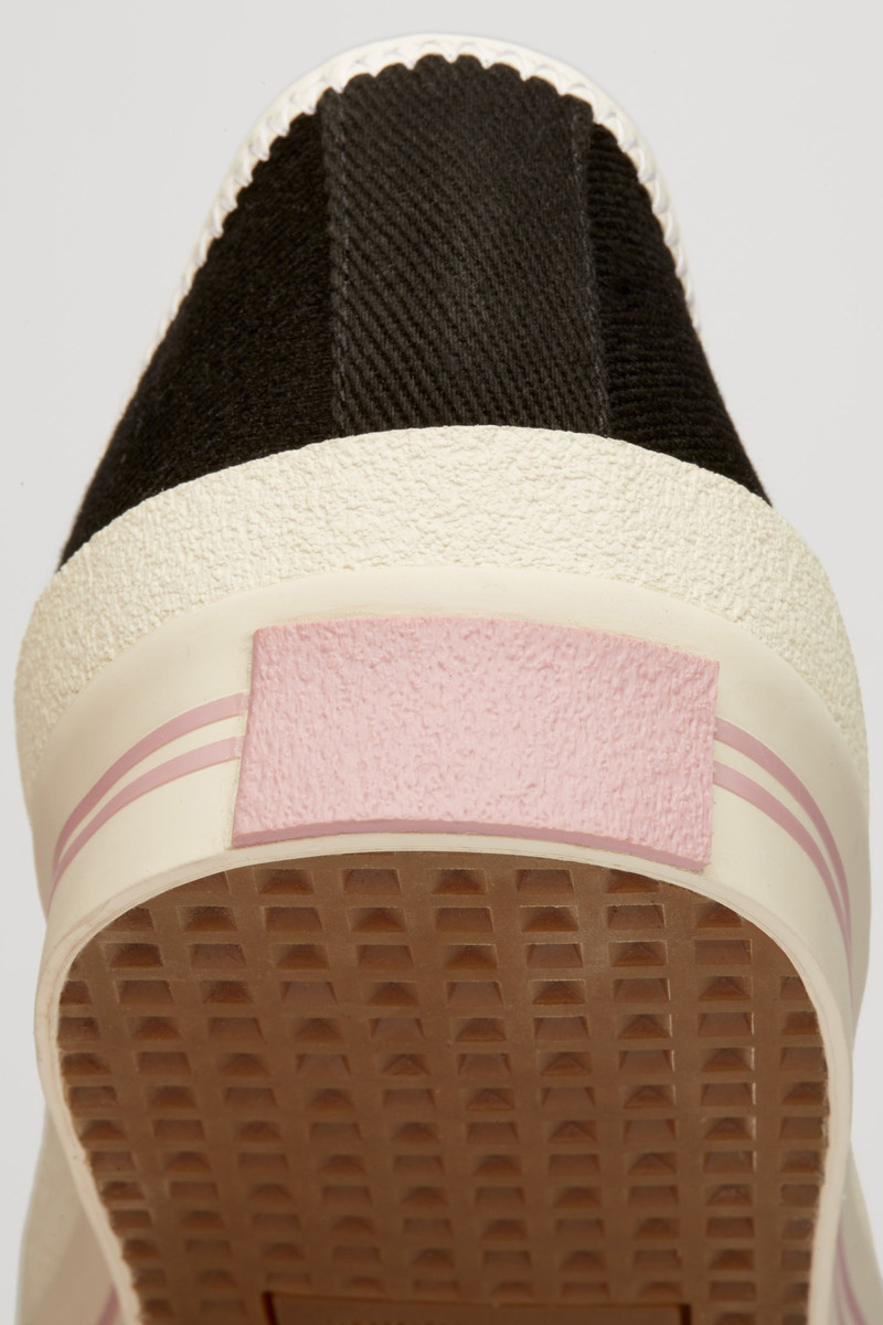 Logo-patch canvas sneakers black 3