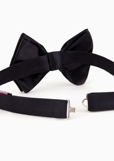 GIORGIO ARMANI Giorgio’s silk bow tie outlook