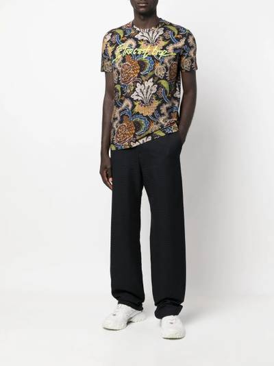 Etro logo-print T-shirt outlook