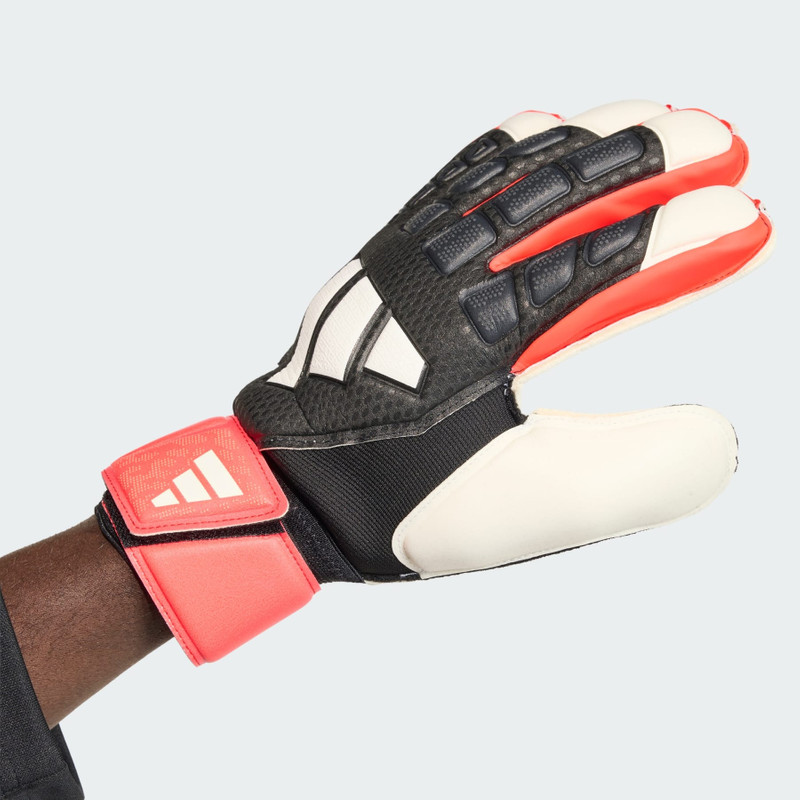 Predator Match Fingersave Goalkeeper Glove 4