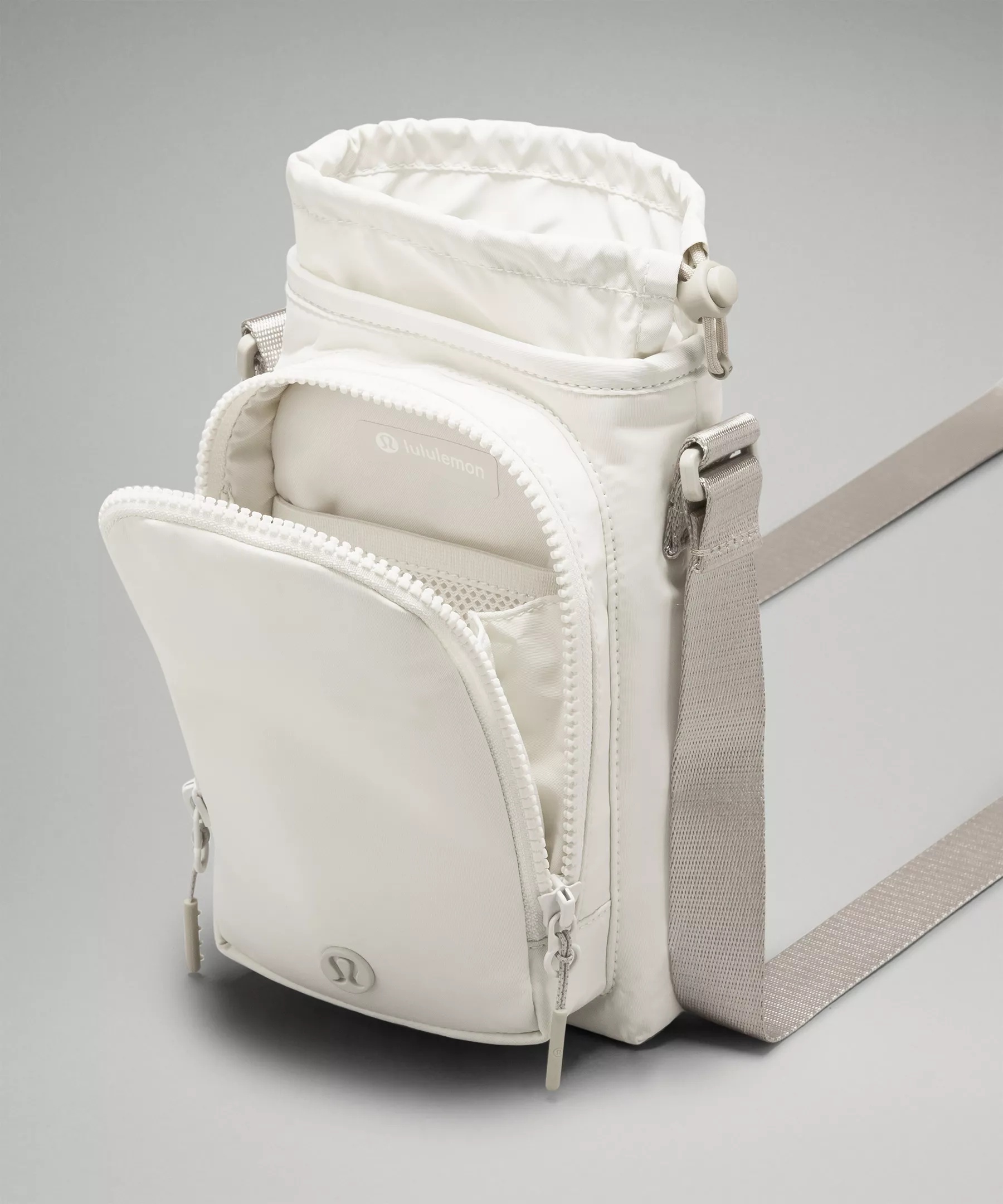 Water Bottle Crossbody with Front Pocket 2L - 4