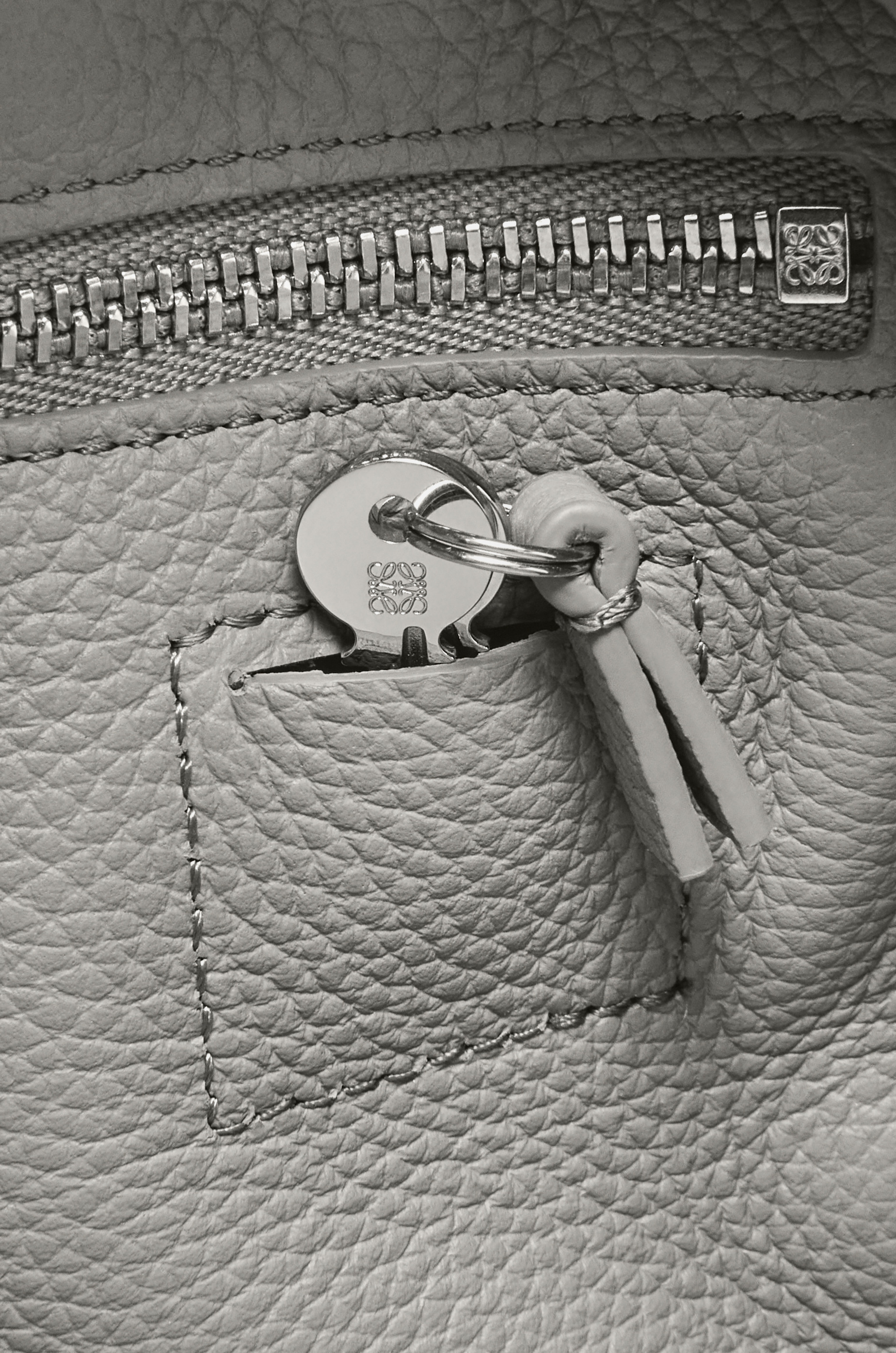 Amazona 23 bag in soft grained calfskin - 10
