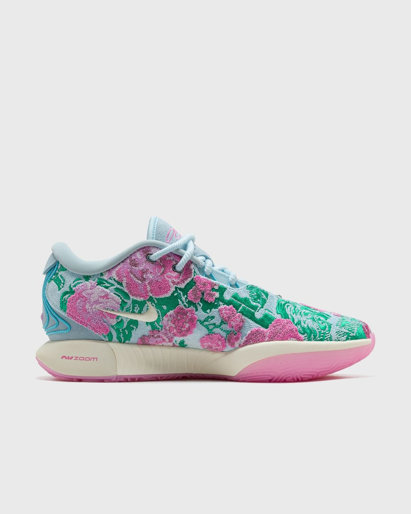 Nike LEBRON XXI PREMIUM outlook