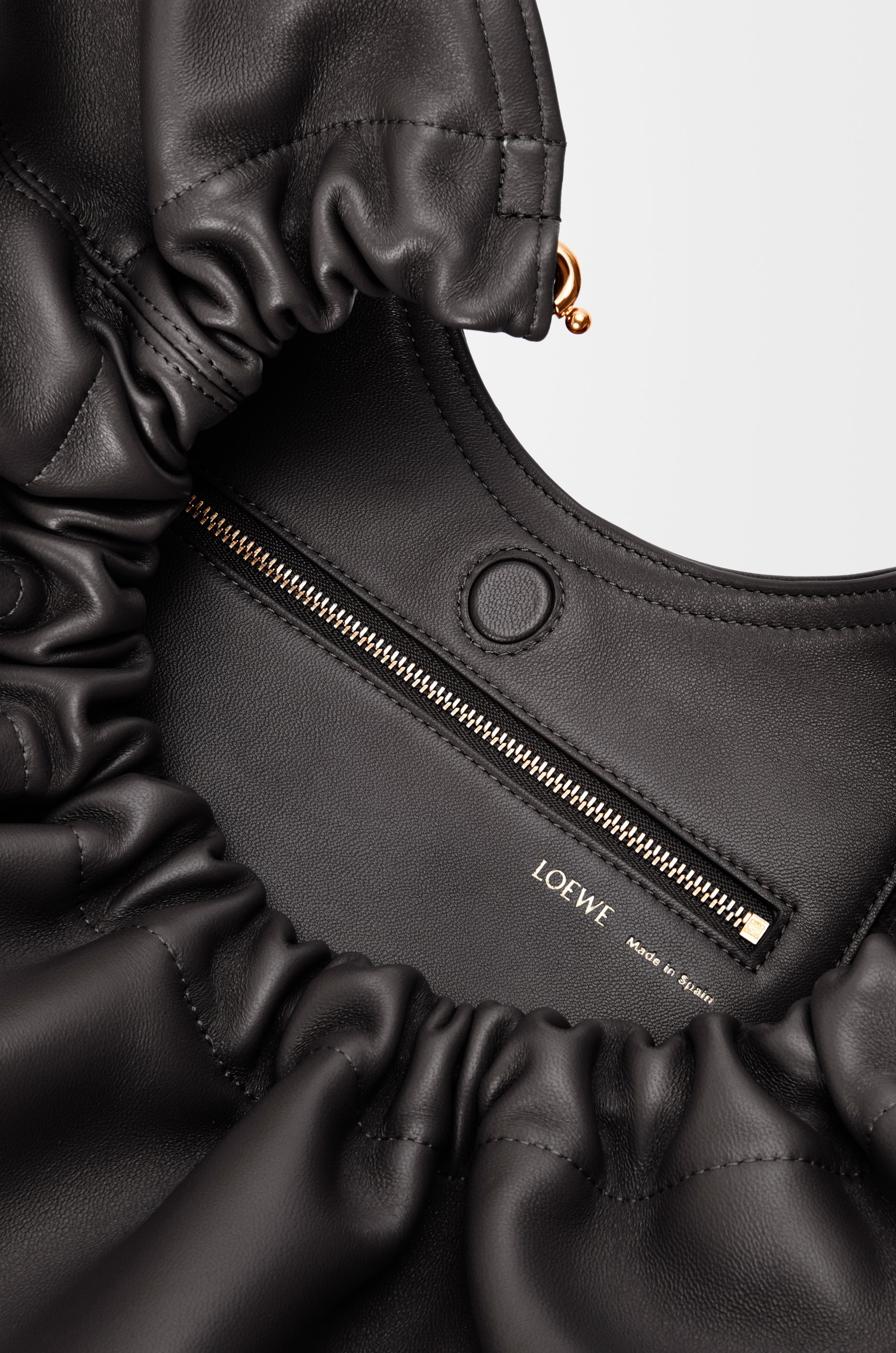 Medium Squeeze bag in nappa lambskin - 9