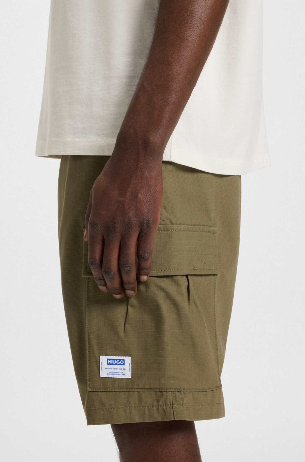 STRUCTURED-COTTON SHORTS WITH DRAWSTRING AND LOGO PATCH - 5