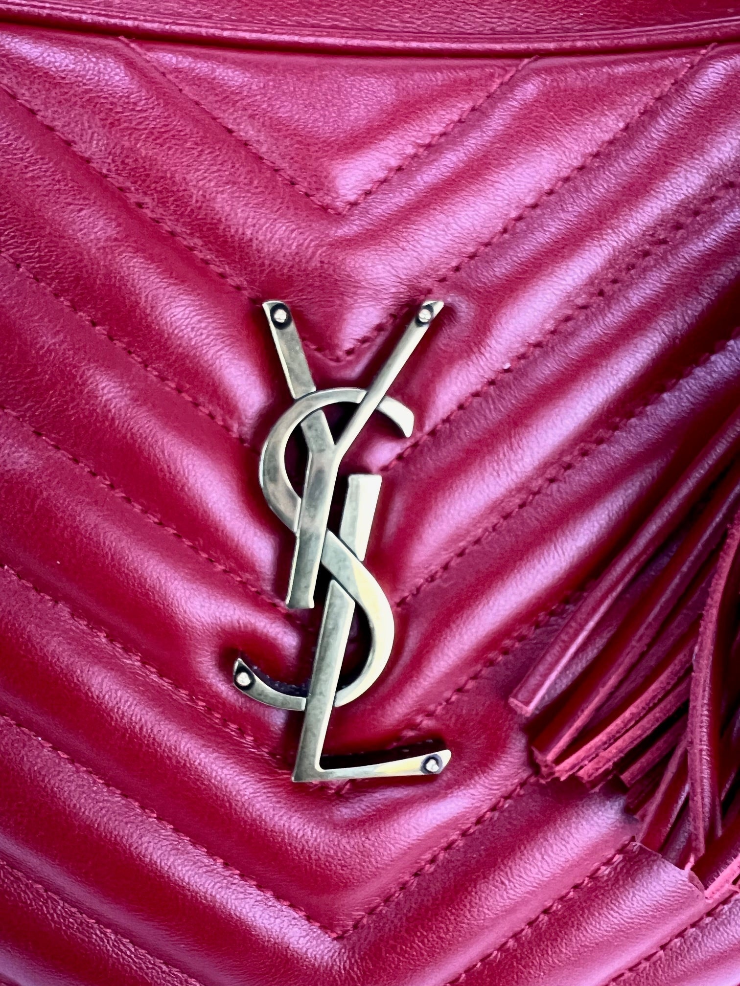 YVES SAINT LAURENT Matelasse Calfskin Lou Camera Red Crossbody Bag - 10