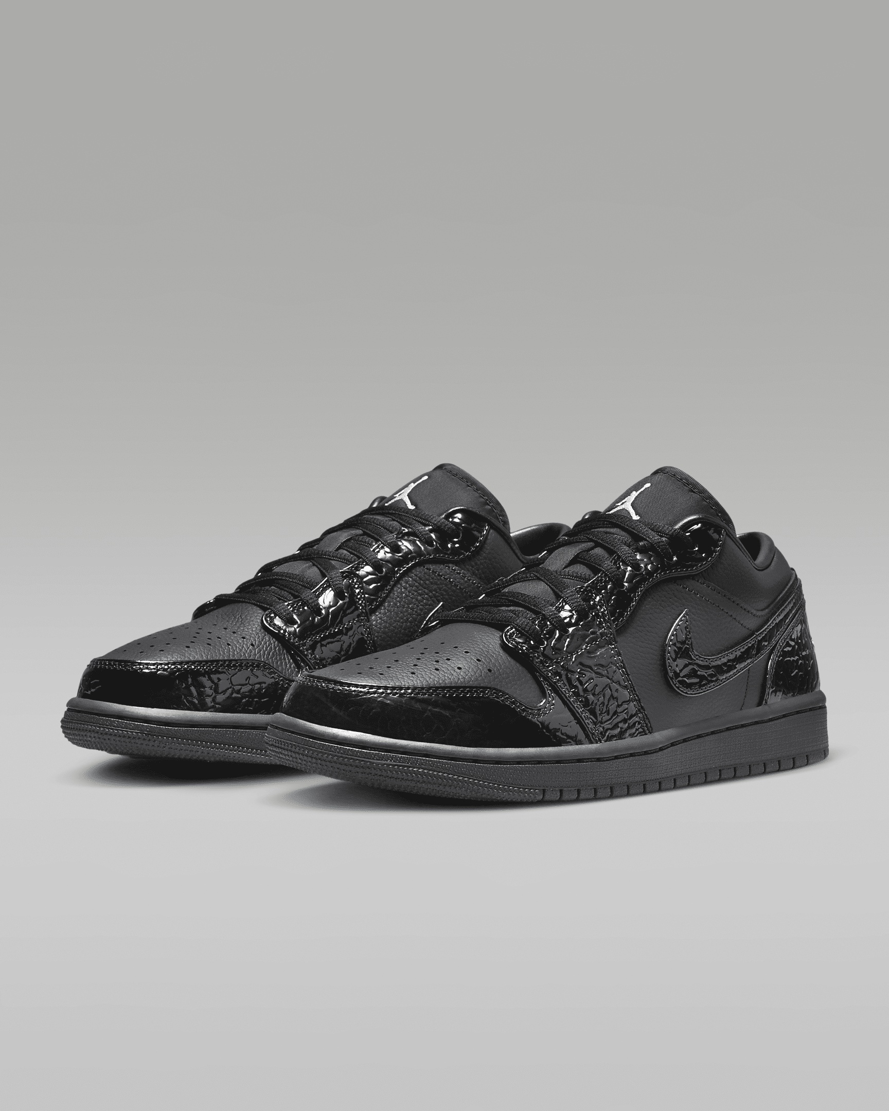 Air Jordan 1 Low SE Women's Shoes - 5