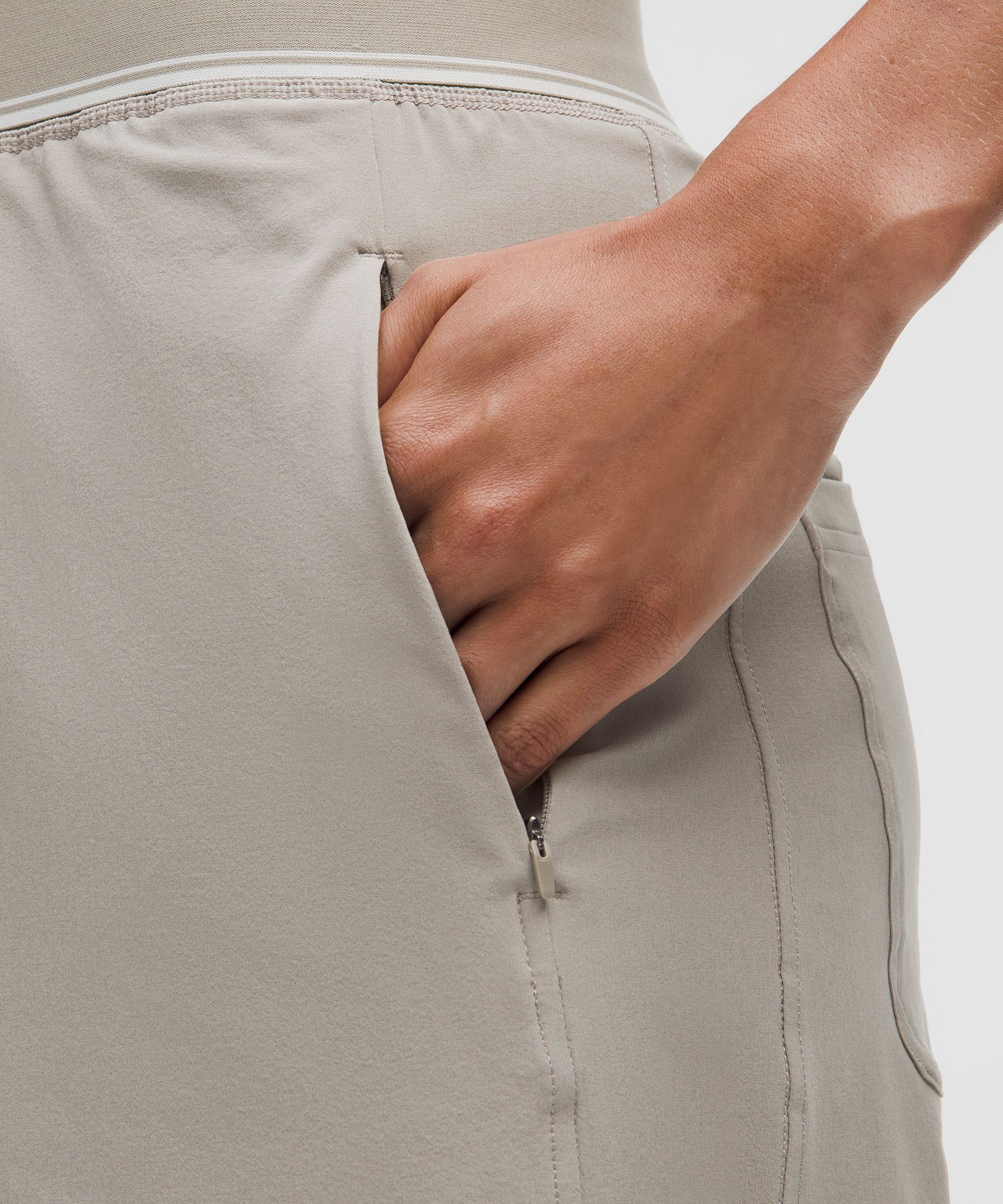 Swift Relaxed Short 9" *Logo Waistband - 4