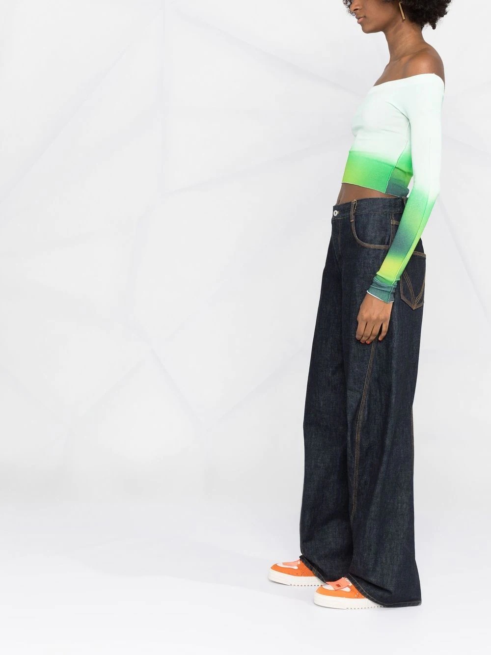 off-shoulder gradient style top - 4