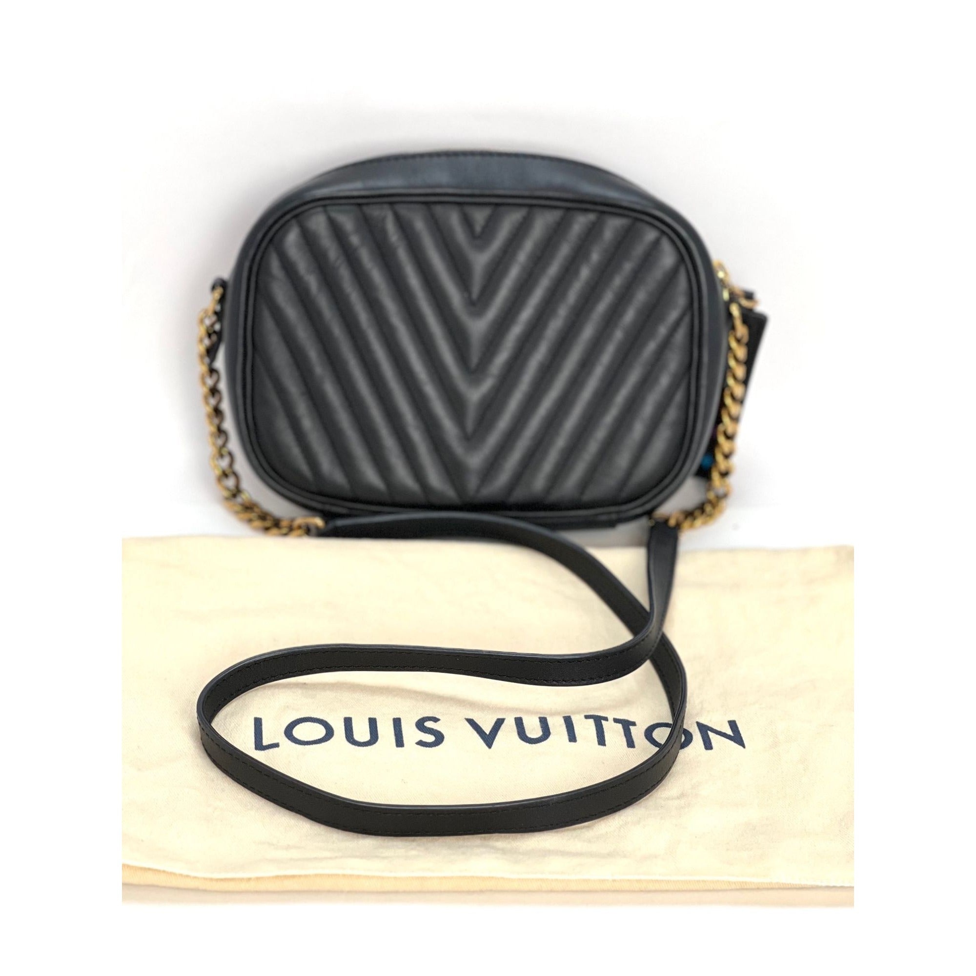 LOUIS VUITTON New Wave Black Leather Camera Bag - 2