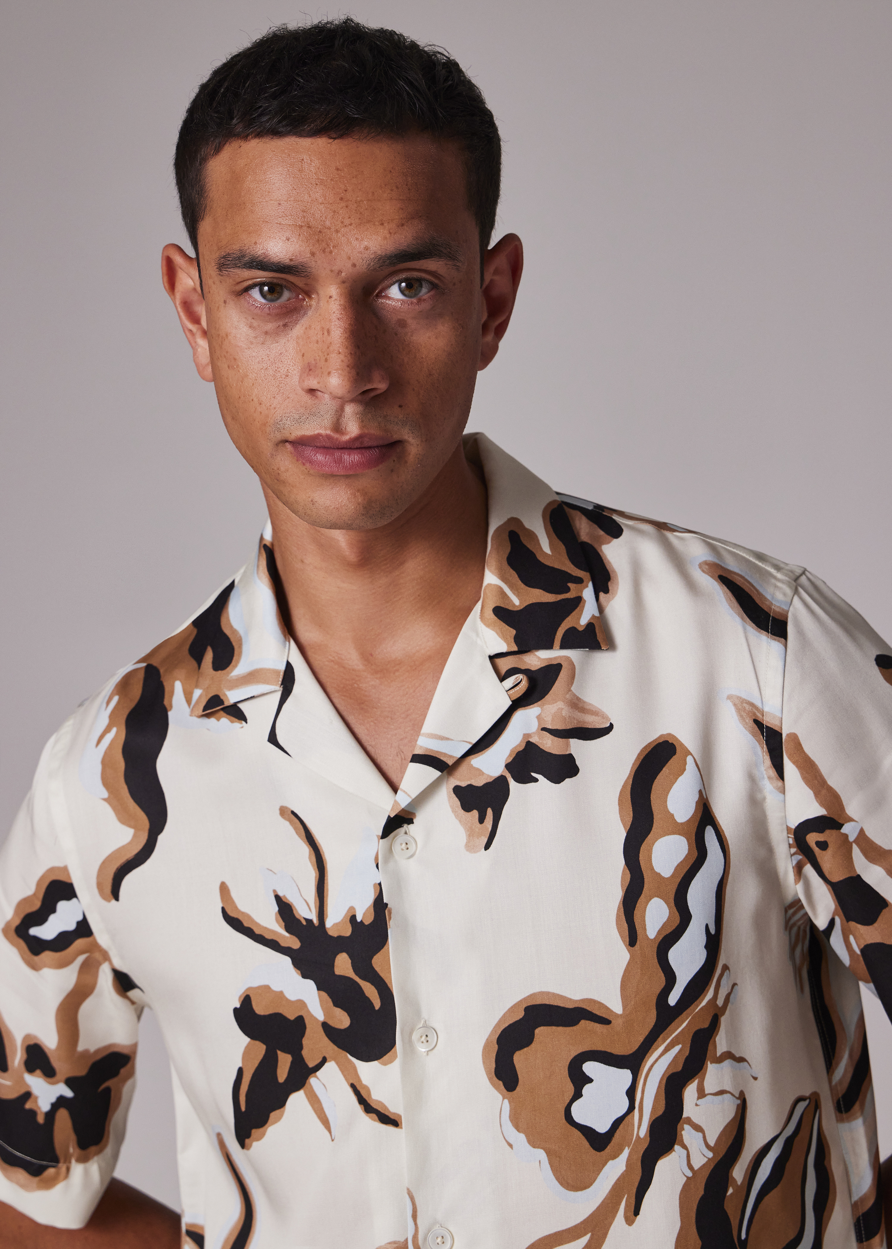 Ecru 'Bohemia' Print Short-Sleeve Shirt - 5