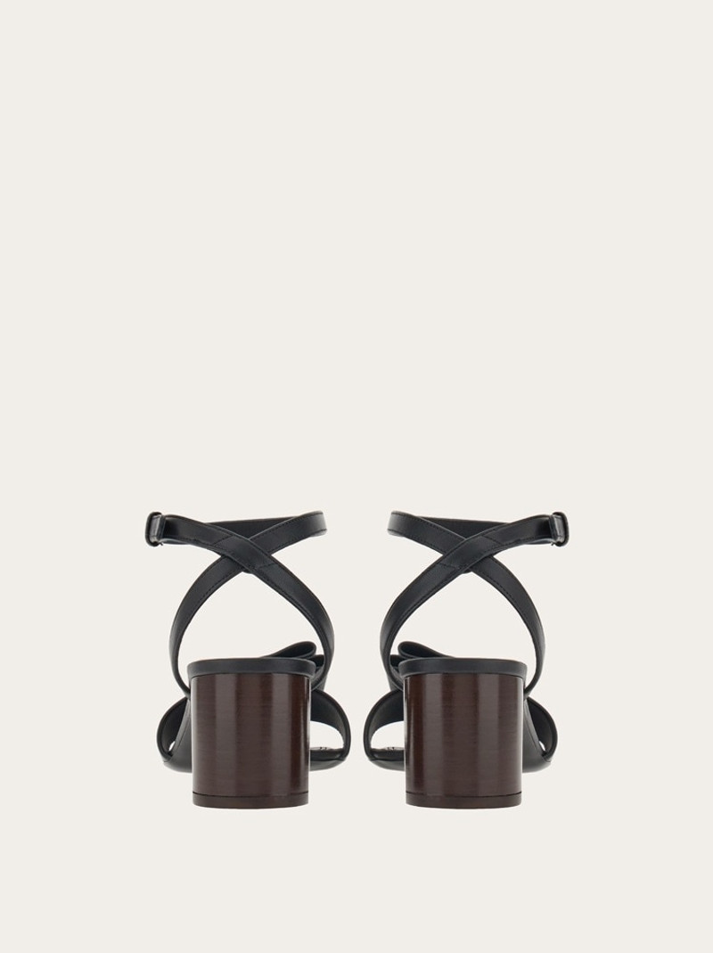 DOUBLE-BOW SANDAL 4