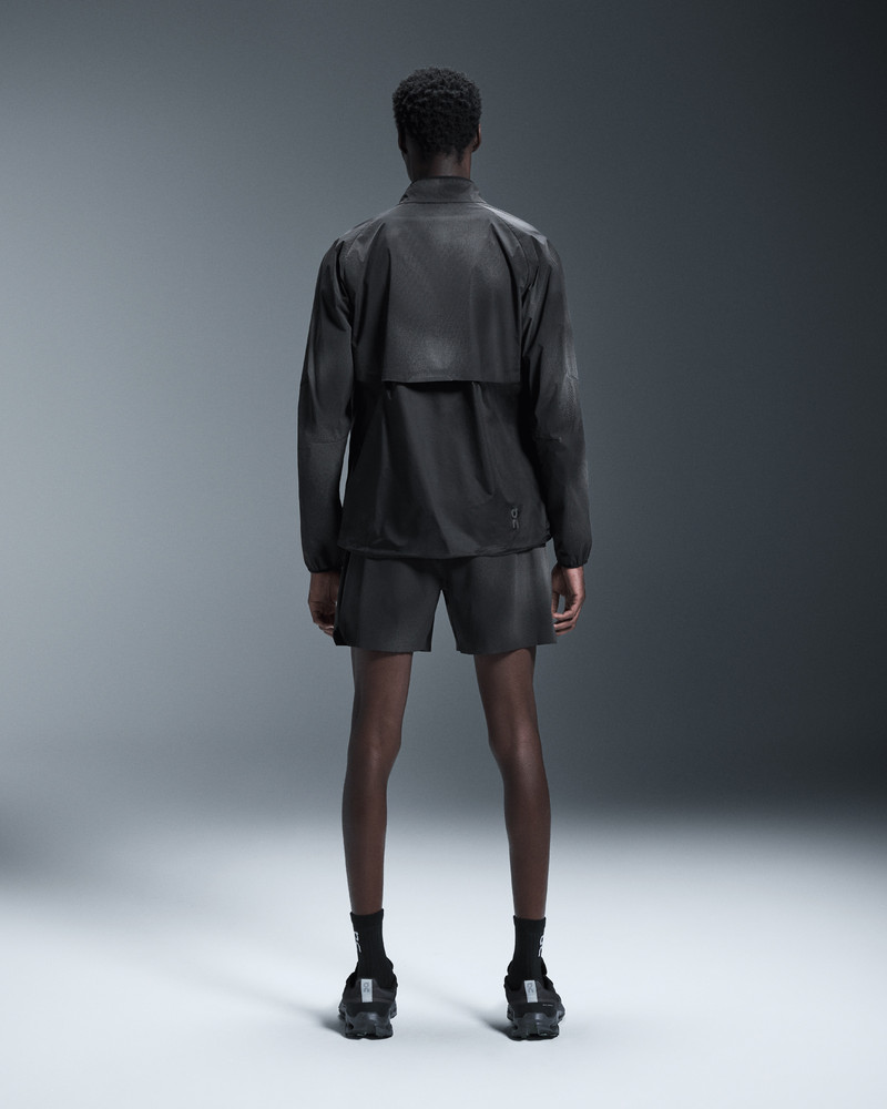 On Lightweight Shorts Lumos outlook
