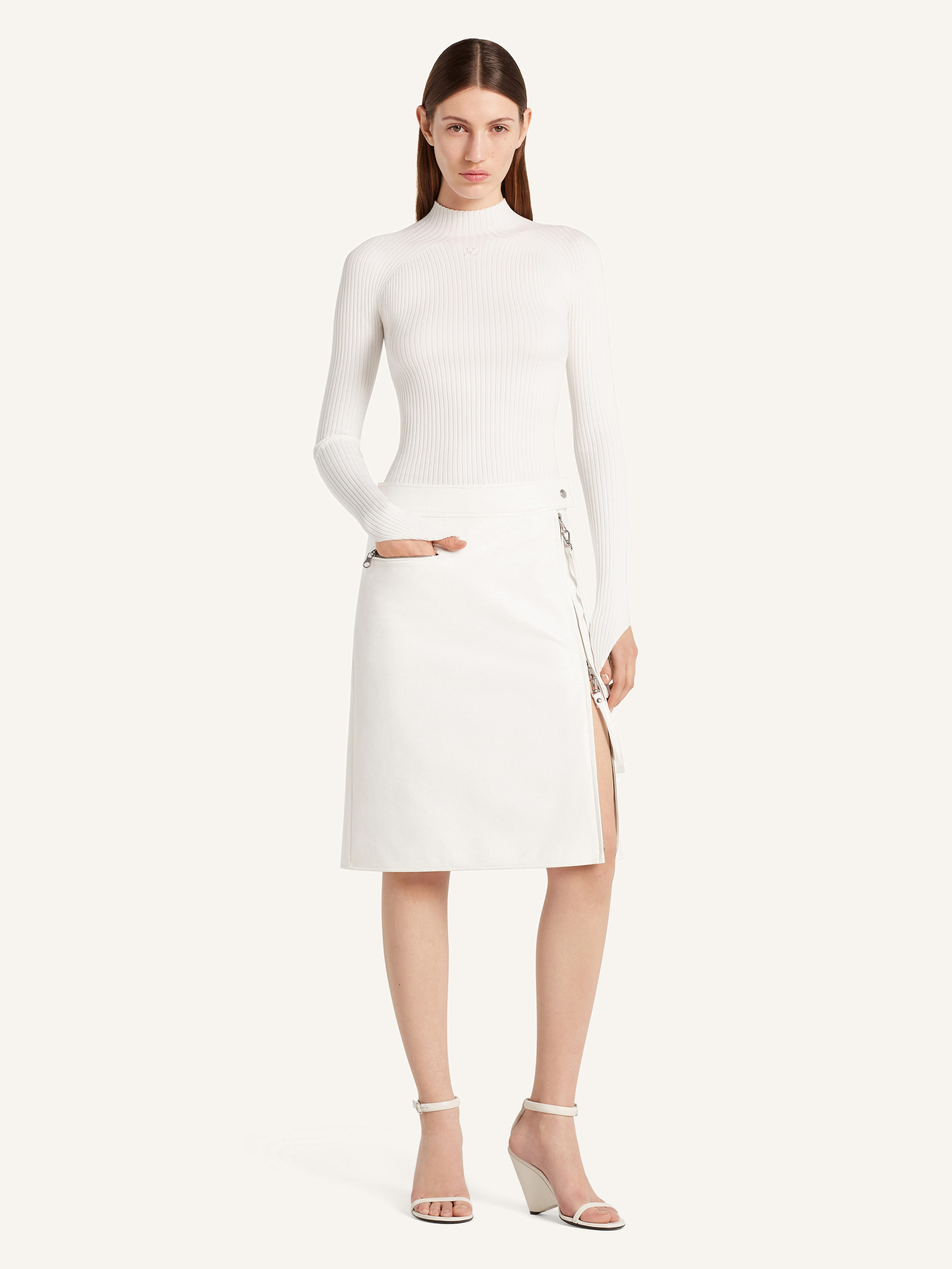 ZIPPED VINYL SKIRT - 2