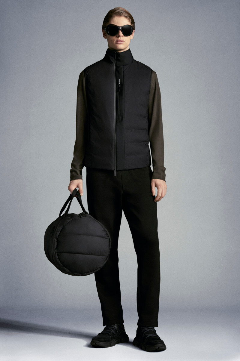 Moncler Zidi Vest outlook