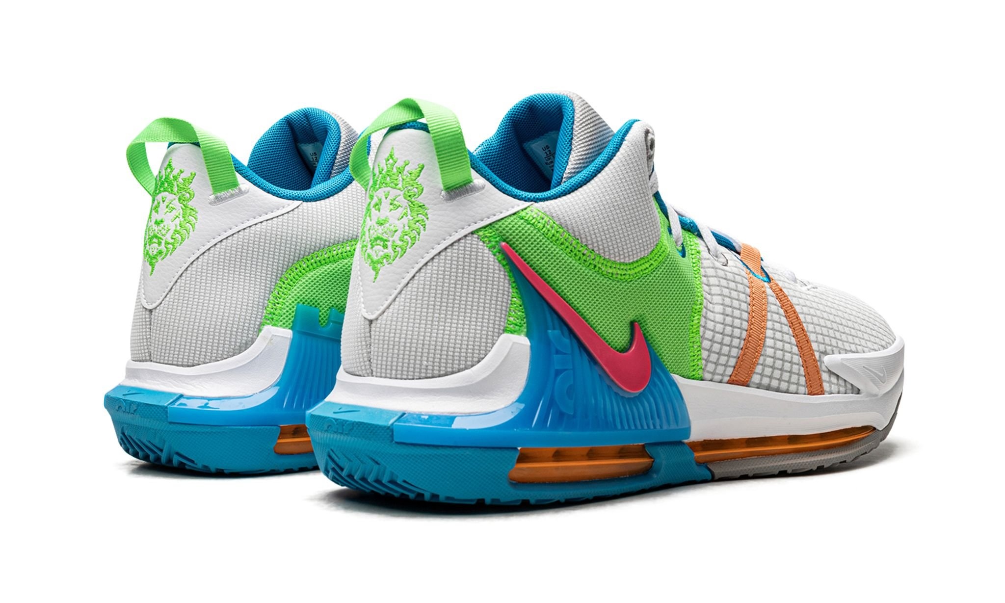 LeBron Witness VII - 3