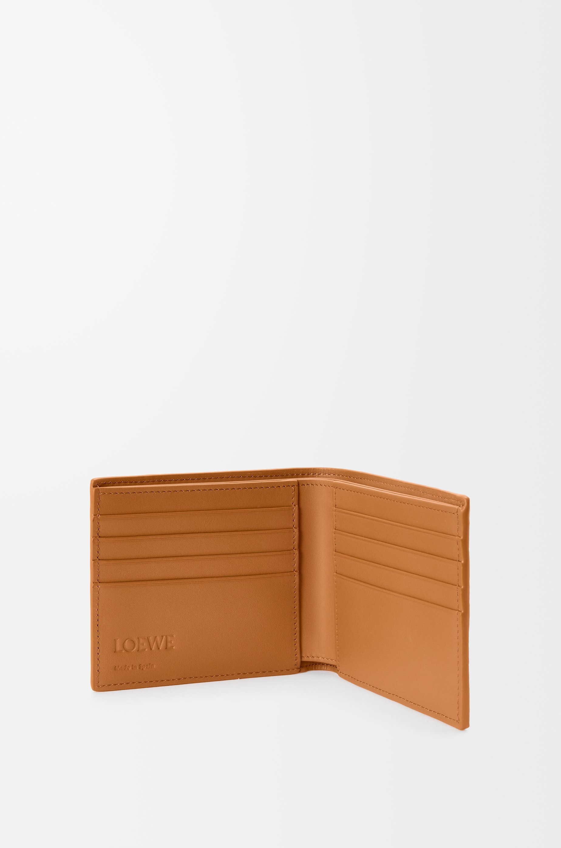 Puzzle bifold wallet in supple grained calfskin - 3