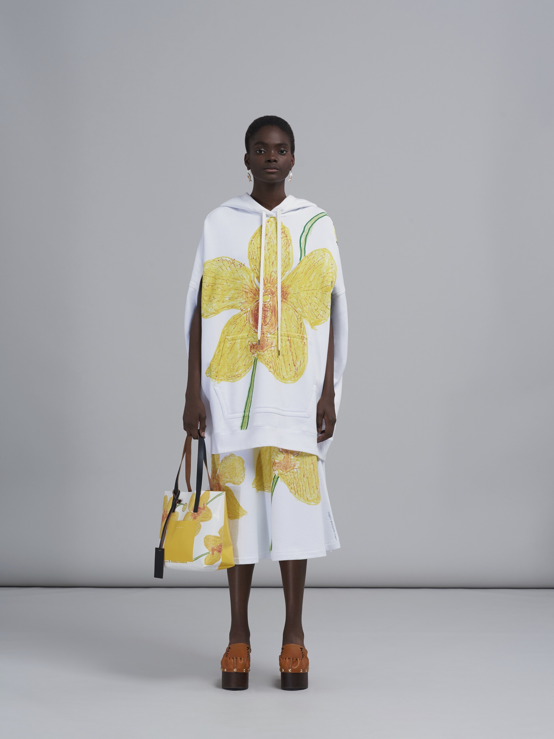 ORCHIDS PRINT YELLOW SHOPPING BAG - 2
